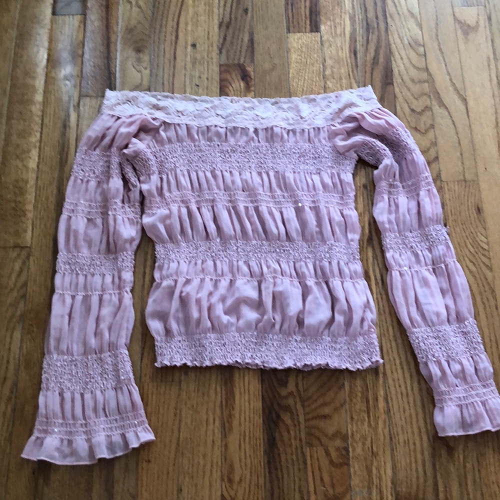 Off shoulder pink top